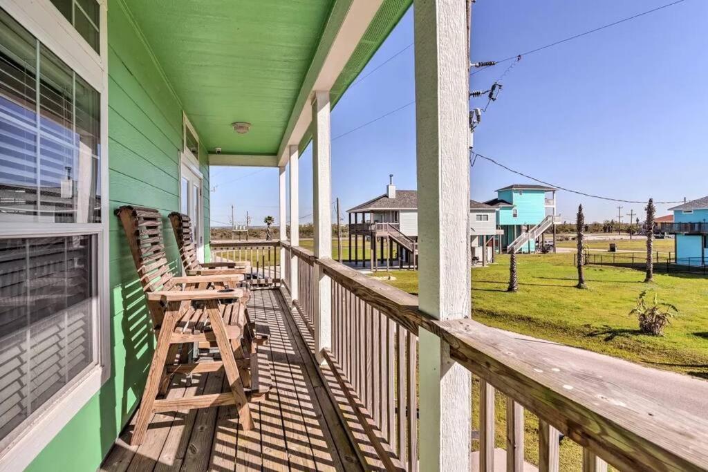 Coastal Heaven - Crystal Beach Relaxing Beach Home Bolivar Peninsula Kültér fotó